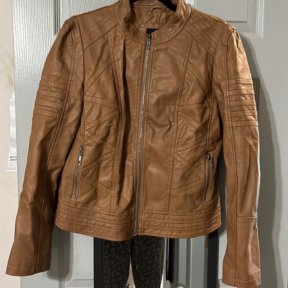Lock & Love Brown Jacket, Women’s. Never worn. Pockets and stitching detail